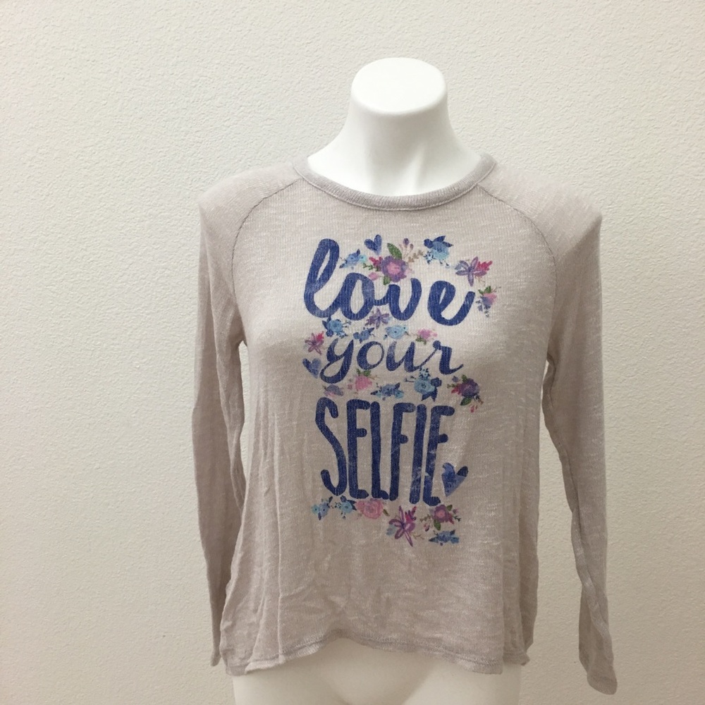 Love your selfie top